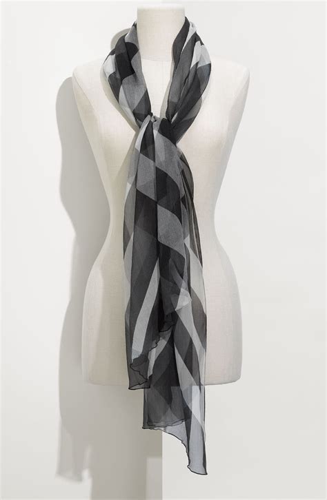 burberry check print silk crepon scarf